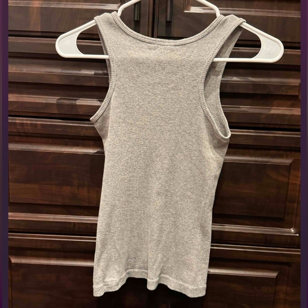 Gray Sleeveless V-Neck Top XS 12in pit to pit - Picture 2 of 4